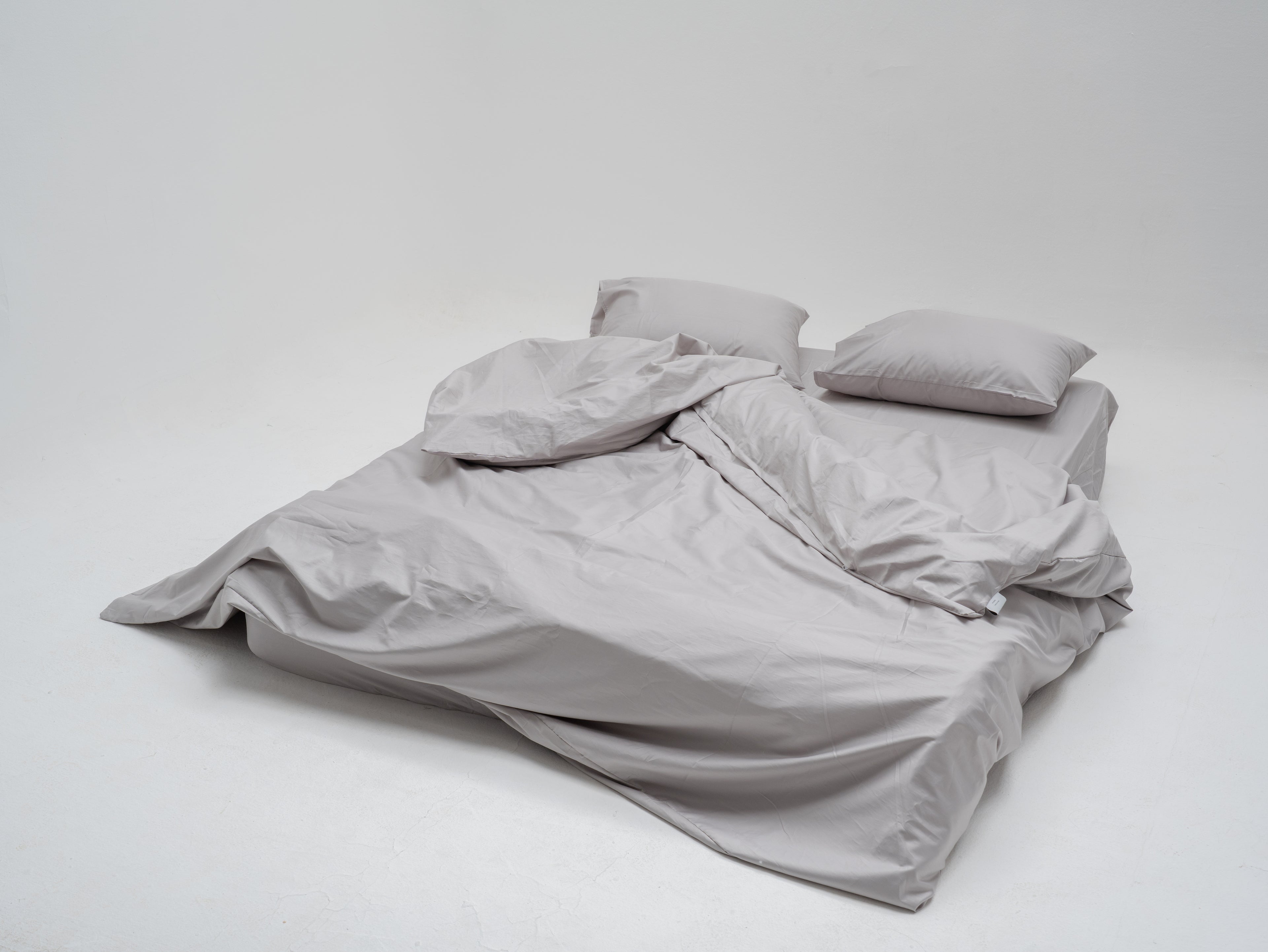 Form Duvet Cover Set in Organic Cotton (1000 TC)
