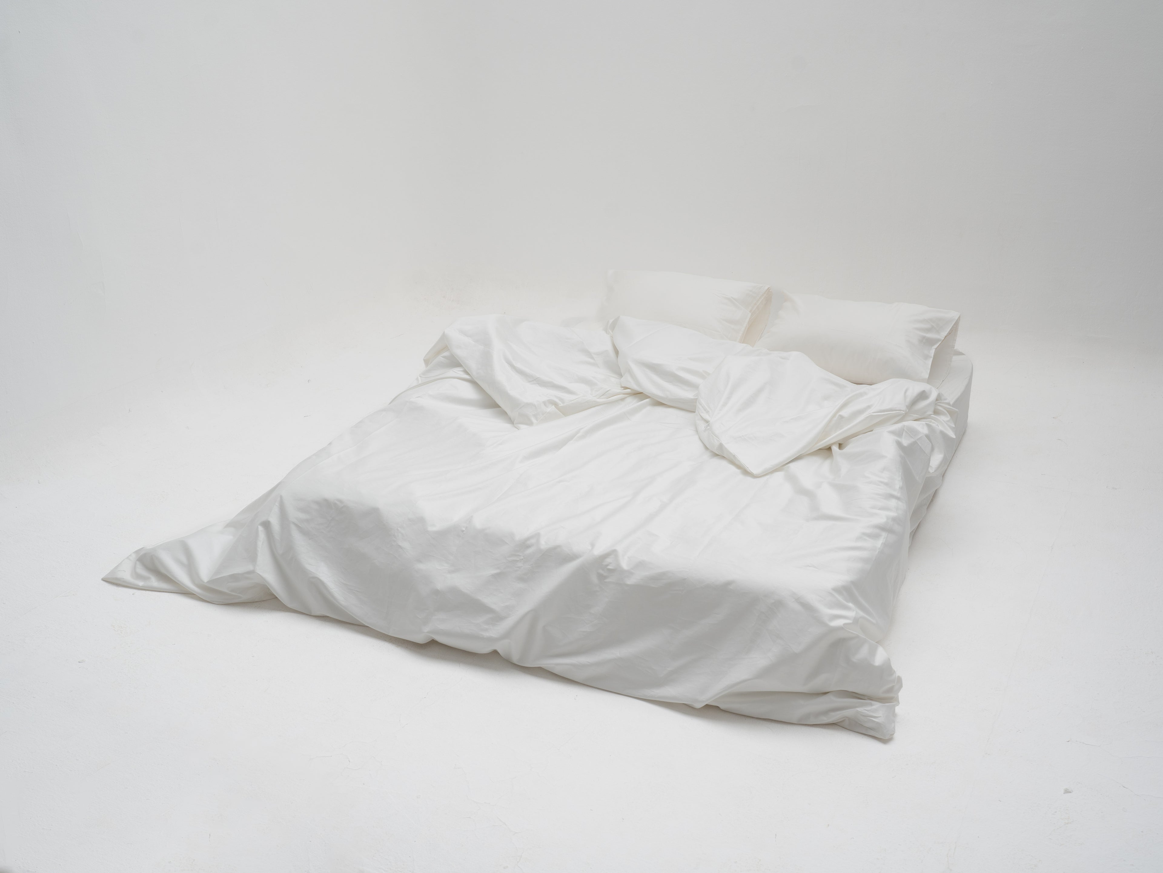 Form Duvet Cover Set in Organic Cotton (1000 TC)