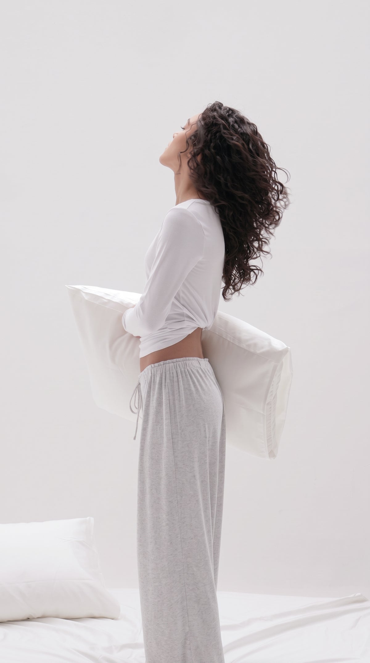 Feather Alternative Pillow High Loft (1500g)