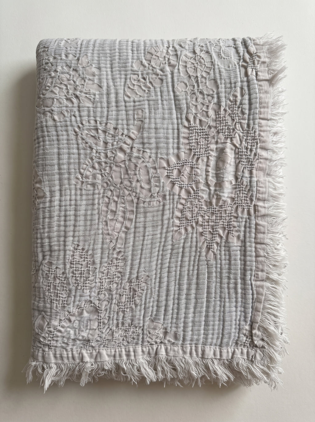 Folia Bedspread in Giza Cotton