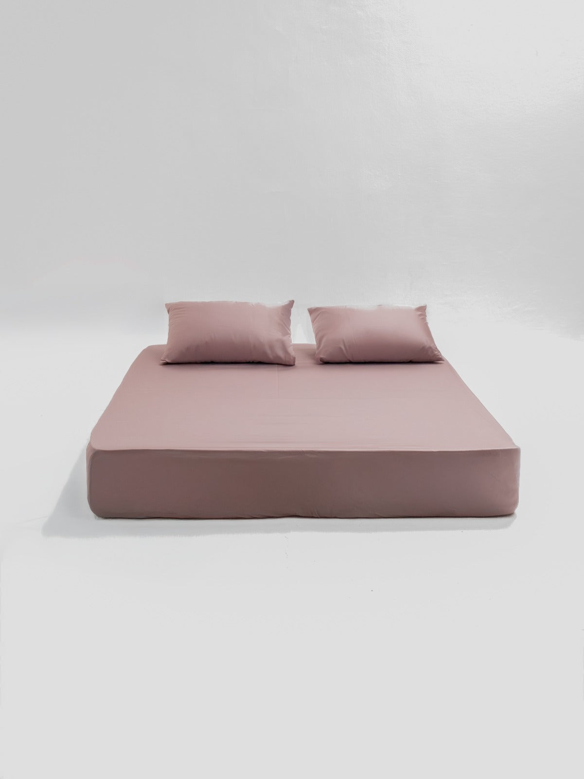 Form Fitted Sheet Set in Organic Cotton (1000 TC)