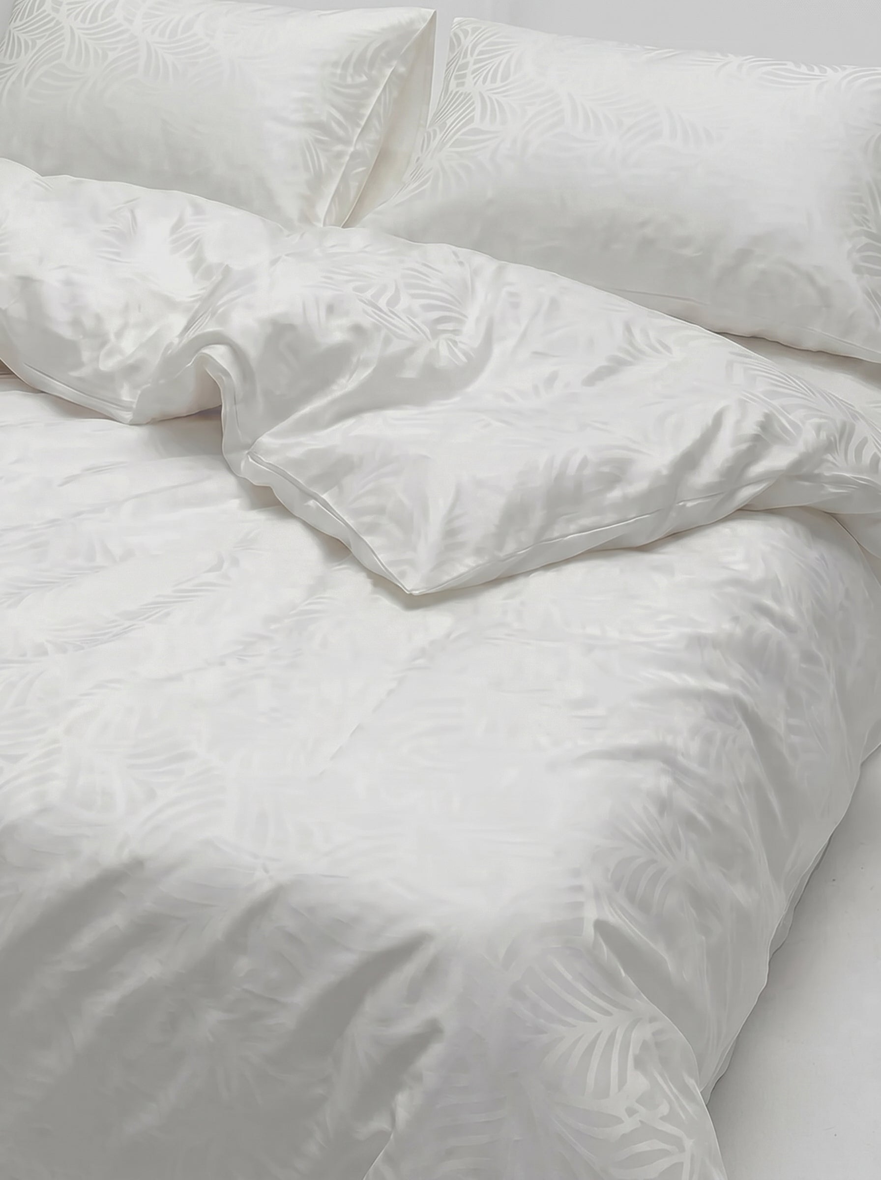 Bloom Duvet Cover Set in Egyptian Cotton (1000 TC)